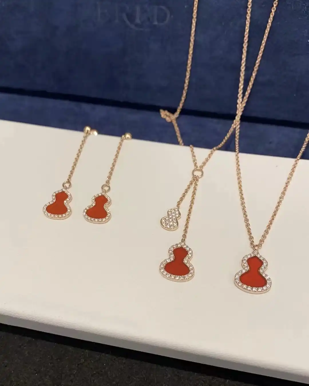 四叶草白贝母手串定制图片展示