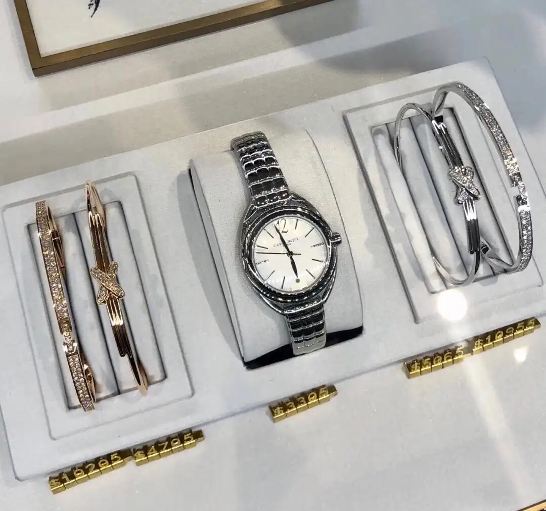 四叶草爱心项链定制图片展示