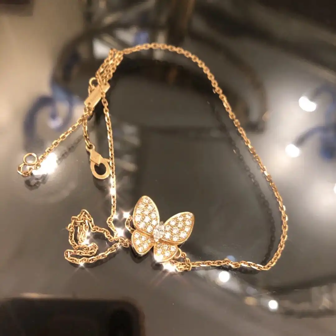 四叶草白贝母手串定制图片展示