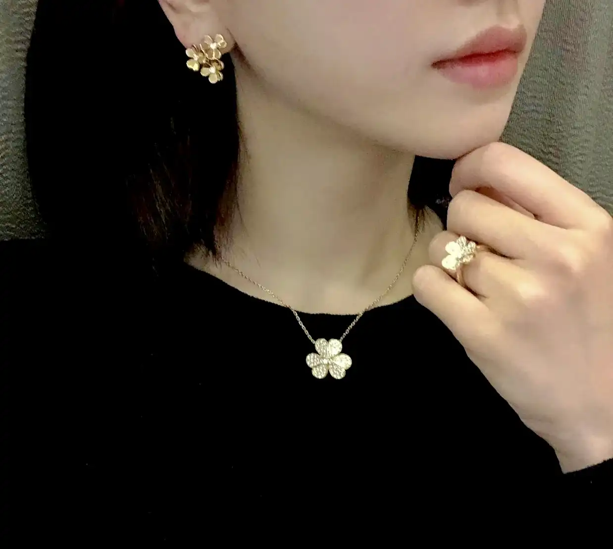 四叶草白贝母手串定制图片展示