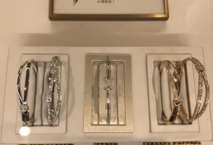 四叶草爱心项链：独特设计寓意，时尚饰品热门选购指南