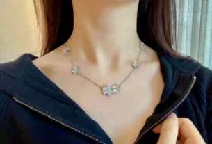 四叶草白贝母手串——天然宝石手链，养生佩戴首选，美丽与健康同行！