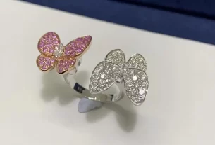 四叶草白贝母手串——天然美饰，四叶草寓意吉祥，健康养生必备！SEO优化标题