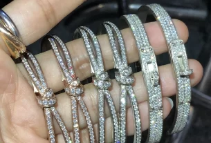 四叶草白贝母手串——天然养生饰品，四叶草寓意好运，白贝母品质保证，手串选购攻略
