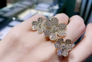 四叶草白贝母手串——天然宝石养生饰品，助力健康生活选购指南