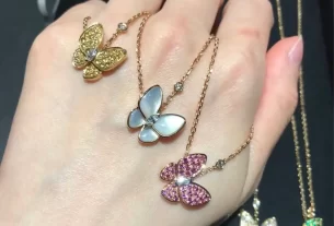 四叶草爱心项链：寓意美好的时尚饰品，寻找你的幸运之选！