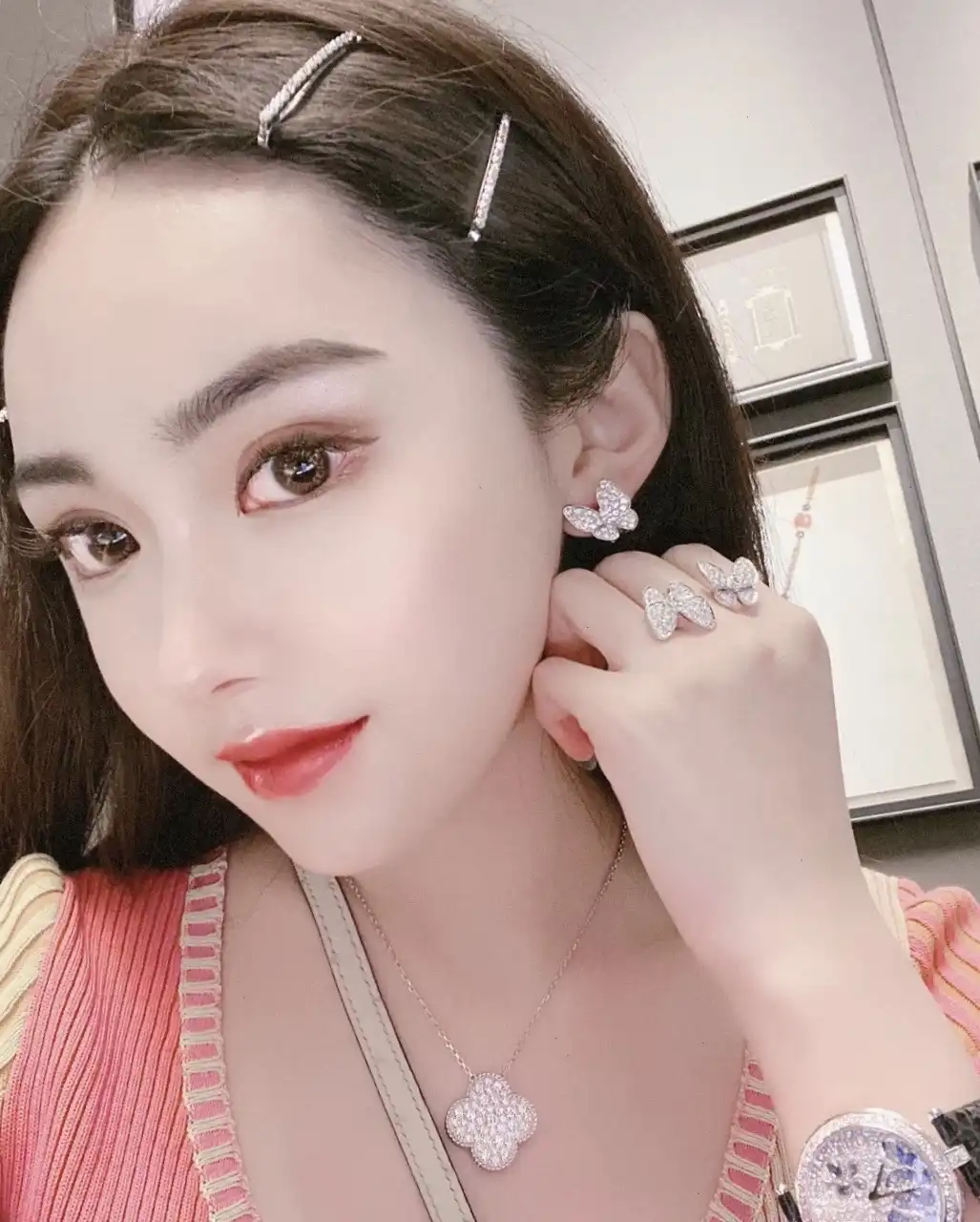 四叶草白贝母手串定制图片展示