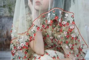 四叶草白贝母手串：天然美玉手链，寓意吉祥，养生必备，热门搜索推荐
