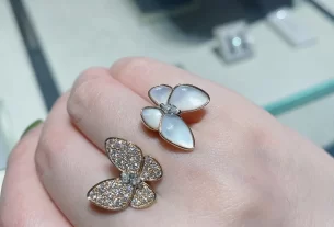 四叶草白贝母手串热销爆款：天然养生饰品，提升气质必备！【手串推荐】