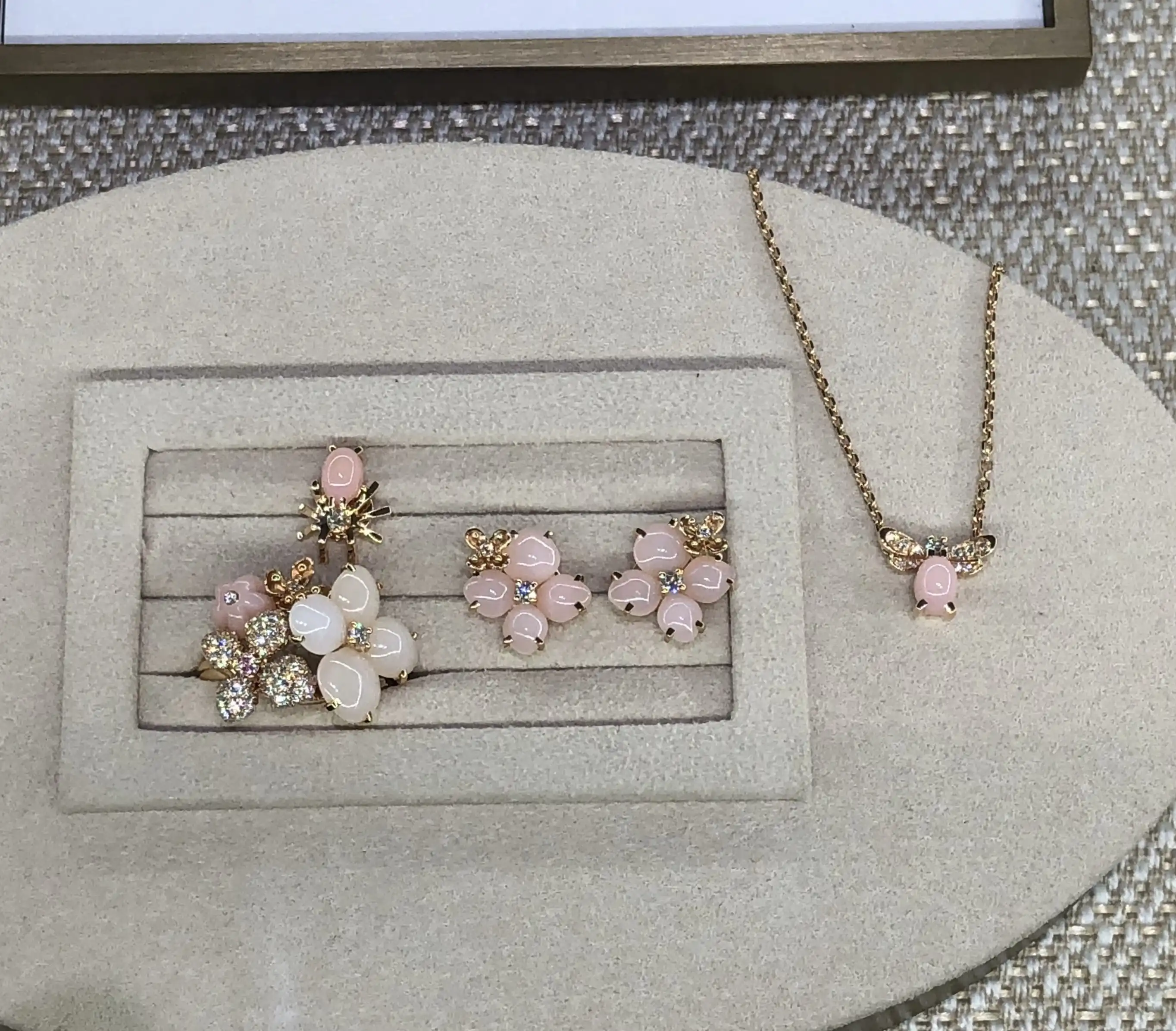 四叶草五花手链定制图片展示