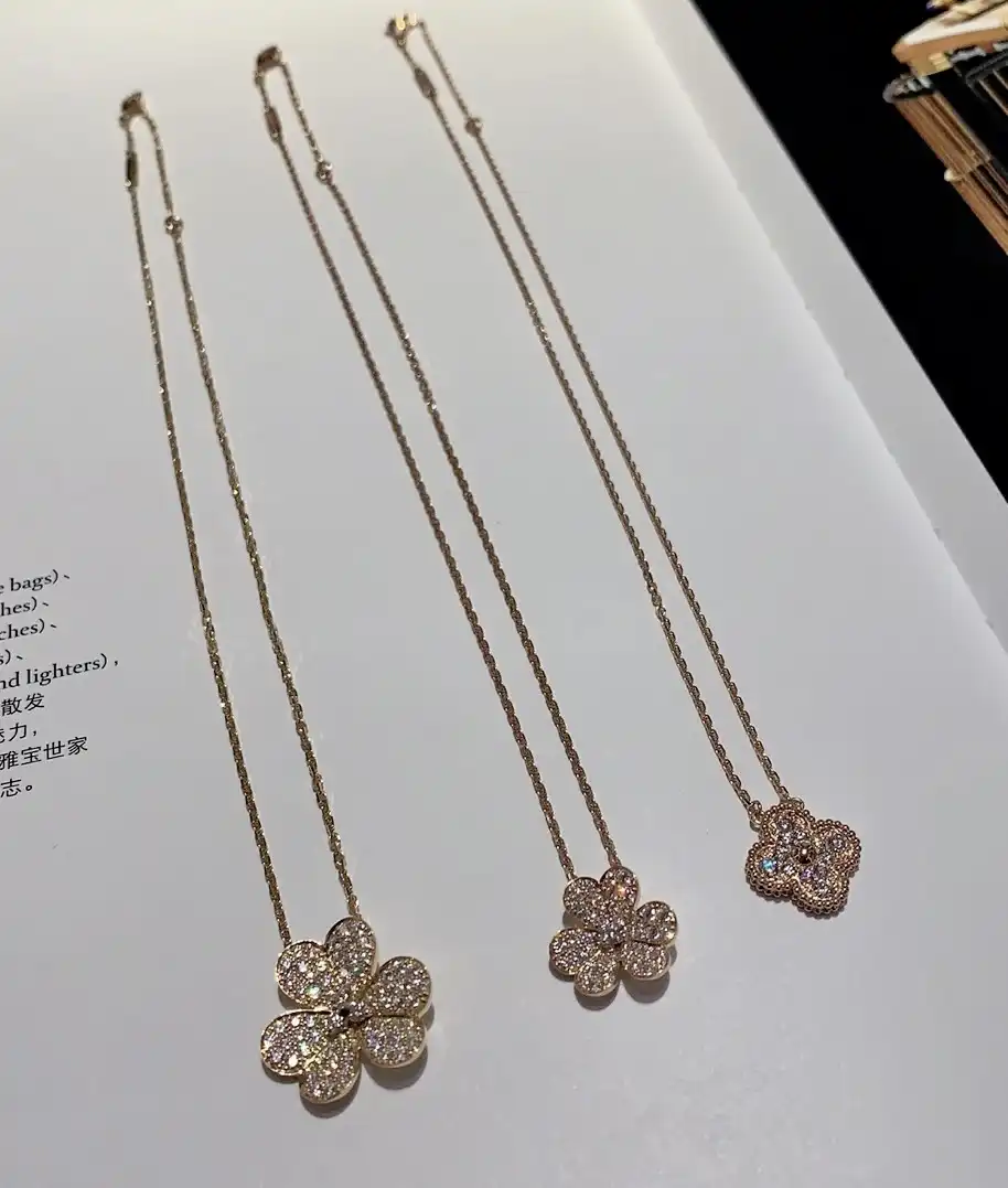 四叶草爱心项链定制图片展示