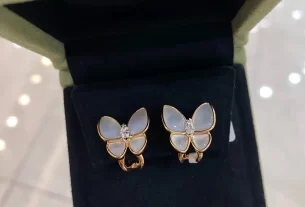 四叶草爱心项链：浪漫饰品新宠，四叶草寓意幸运，选购指南与推荐！