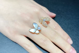 四叶草白贝母手串——天然美饰，养生必备，带你领略自然之韵SEO推荐