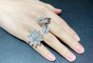 四叶草白贝母手串——天然美饰，养生首选，佩戴指南及选购技巧全解析