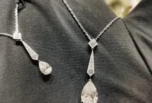 四叶草爱心项链：独特设计诠释浪漫情感，时尚饰品选购必看指南！