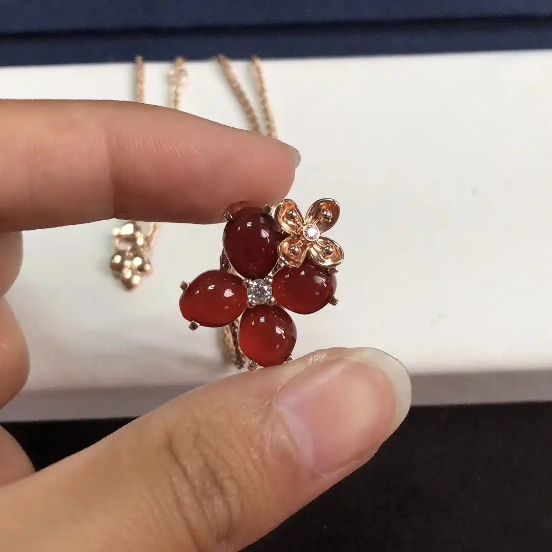 四叶草爱心项链定制图片展示