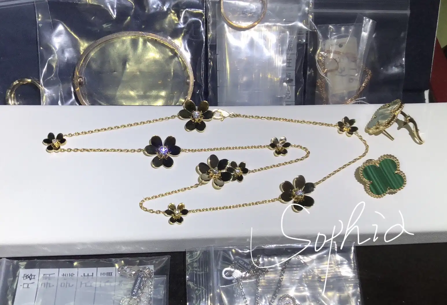四叶草白贝母手串定制图片展示