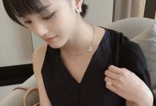 四叶草爱心项链：寓意美好爱情的时尚饰品，助力浪漫求婚必看攻略！