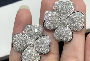 四叶草白贝母手串：天然养生饰品，四叶草寓意好运，白贝母助净化，热门搜索推荐！