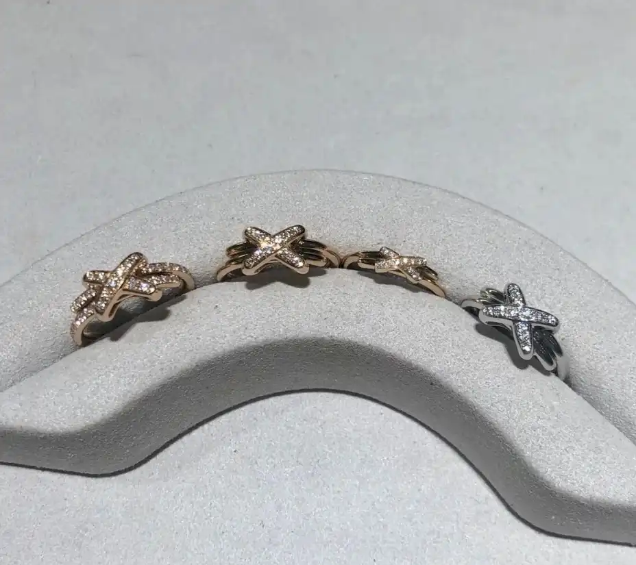 四叶草白贝母手串定制图片展示