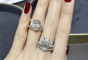 四叶草白贝母手串热销款，天然养生宝石项链，佩戴必备风水吉祥物！