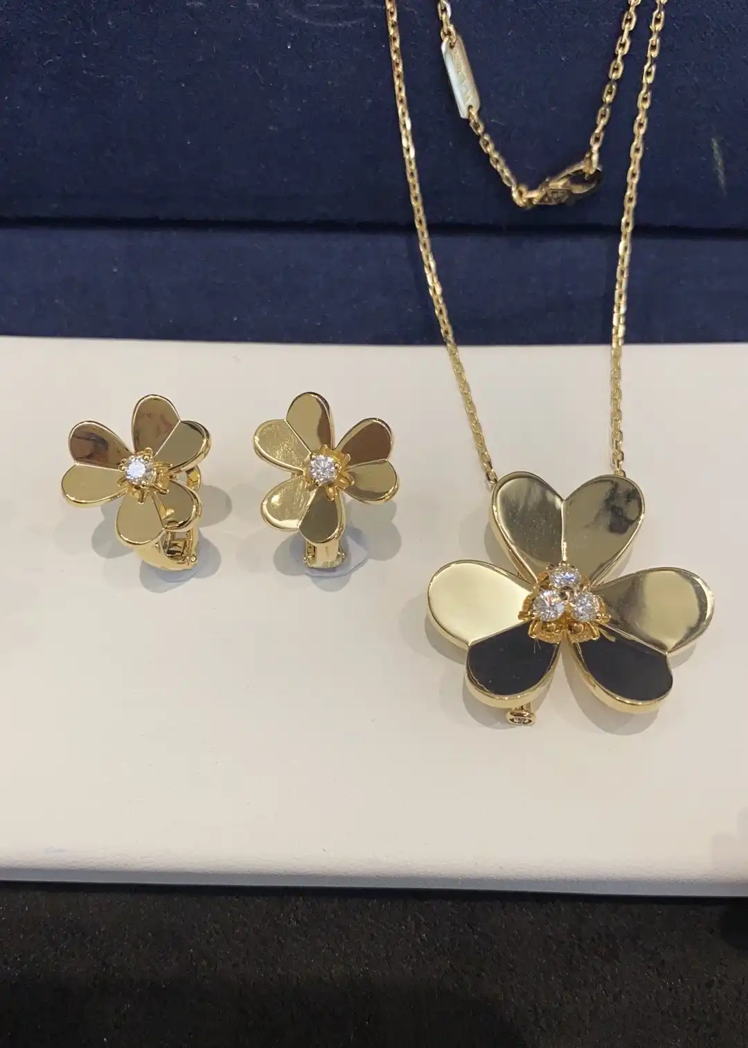 四叶草爱心项链定制图片展示