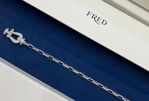 四叶草爱心项链：独特设计展现爱的寓意，时尚饰品选购必看指南
