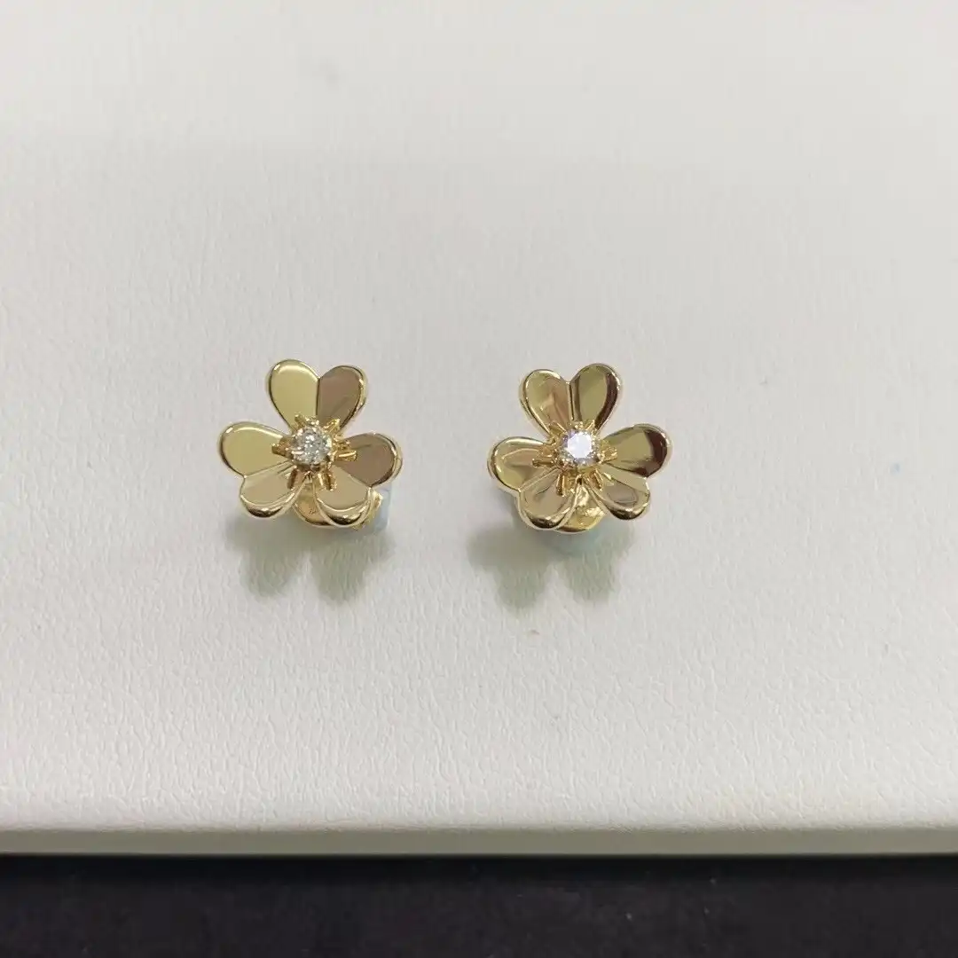 四叶草爱心项链定制图片展示