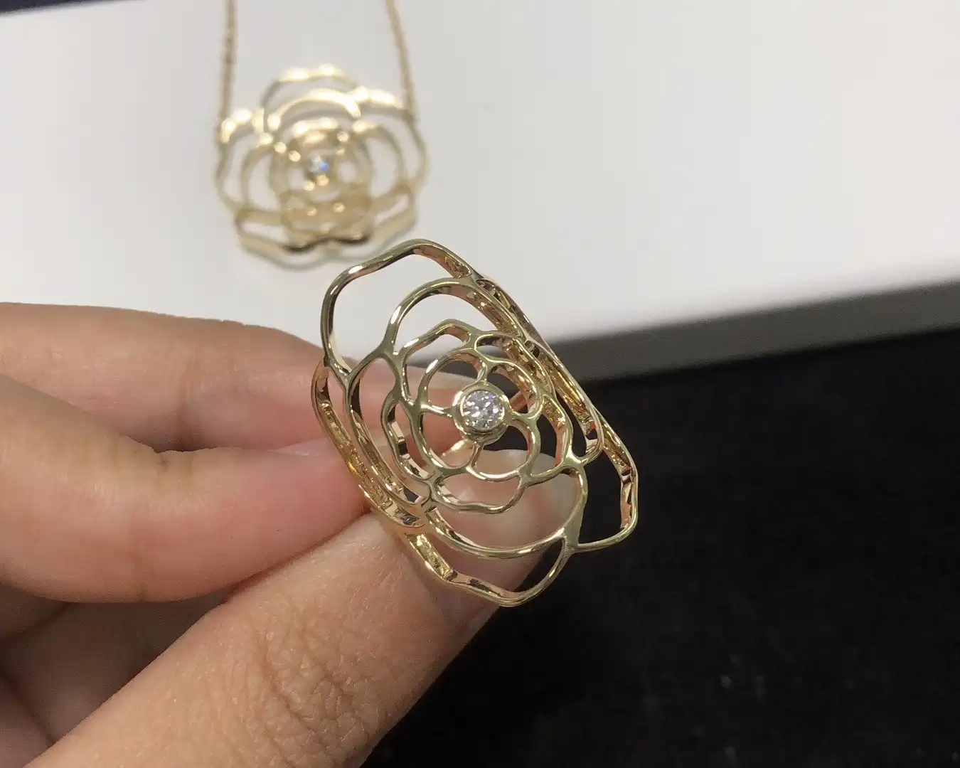 四叶草白贝母手串定制图片展示