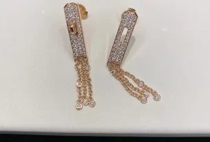 四叶草爱心项链：寓意吉祥的时尚饰品，打造浪漫约会必备单品！