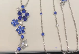四叶草爱心项链：独特设计美钻镶嵌，浪漫饰品选购首选！