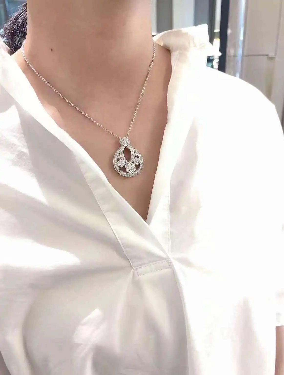 四叶草白贝母手串定制图片展示