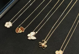 四叶草白贝母手串——天然宝石养生饰品，绿色健康佩戴首选！SEO优化标题