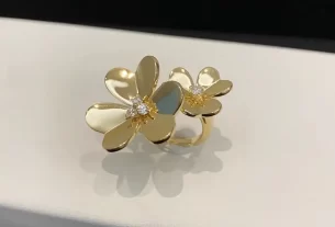 四叶草白贝母手串——天然养生饰品，独特寓意选购指南！
