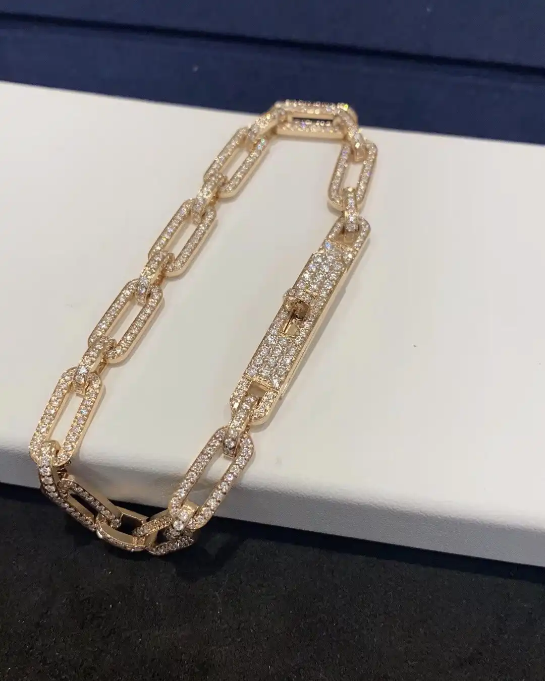 四叶草白贝母手串定制图片展示