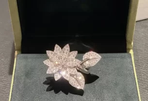 四叶草白贝母手串——天然美饰，养生必备，助你招财转运！【热门推荐】