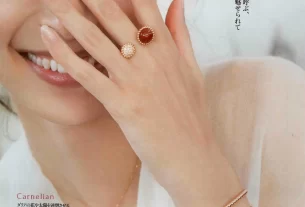 四叶草白贝母手串——天然宝石养生饰品，时尚潮流搭配指南！