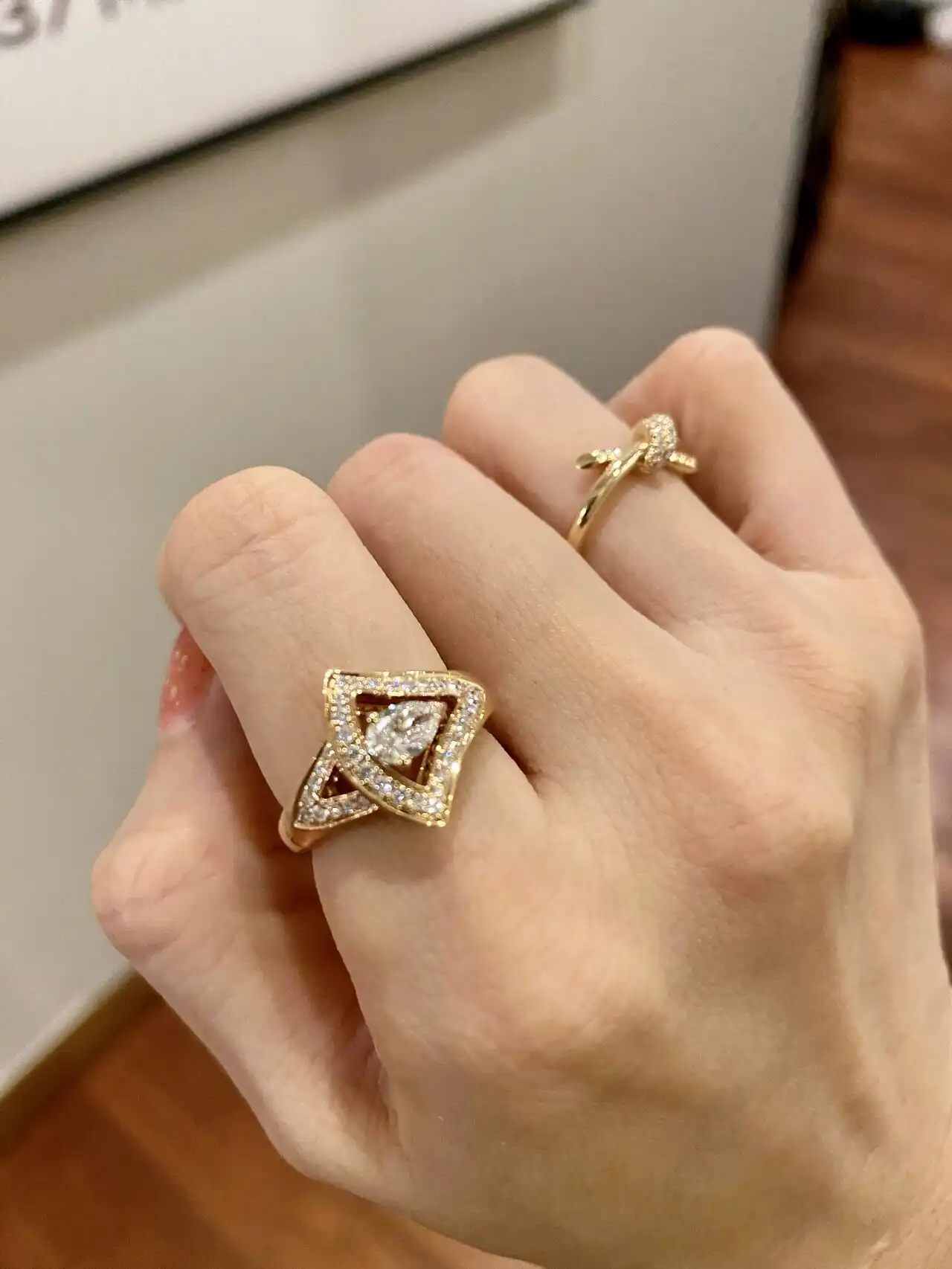 四叶草白贝母手串定制图片展示