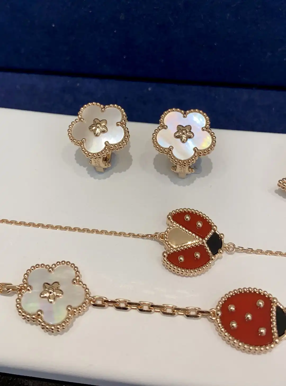 四叶草五花手链定制图片展示
