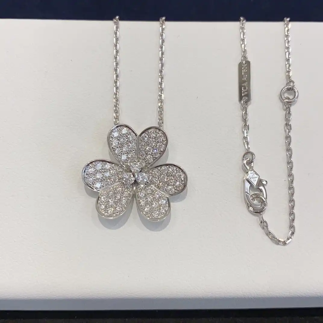 四叶草五花手链定制图片展示