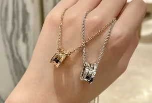 四叶草白贝母手串：天然养生美饰，绿色健康佩戴首选！