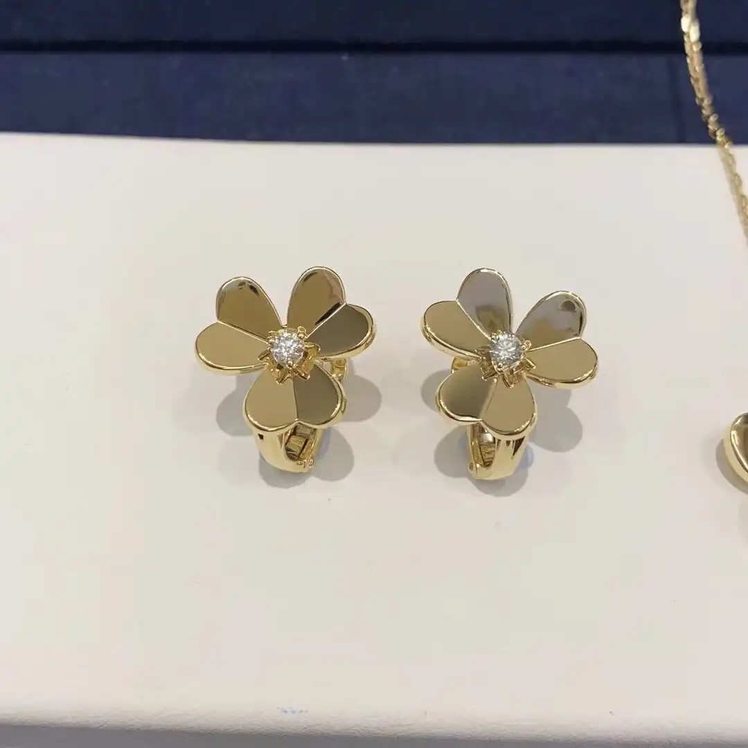 四叶草爱心项链定制图片展示