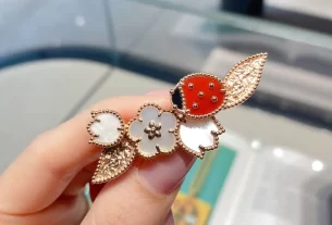 四叶草白贝母手串——天然养生美饰，绿色健康首选手链推荐