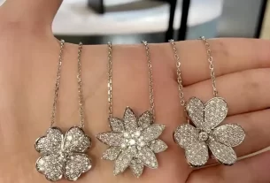 四叶草白贝母手串：天然宝石饰品，养生美饰，热销爆款！【秒杀特惠】