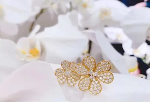 四叶草五花手链热销推荐：独特设计时尚搭配，轻松提升你的魅力指数！