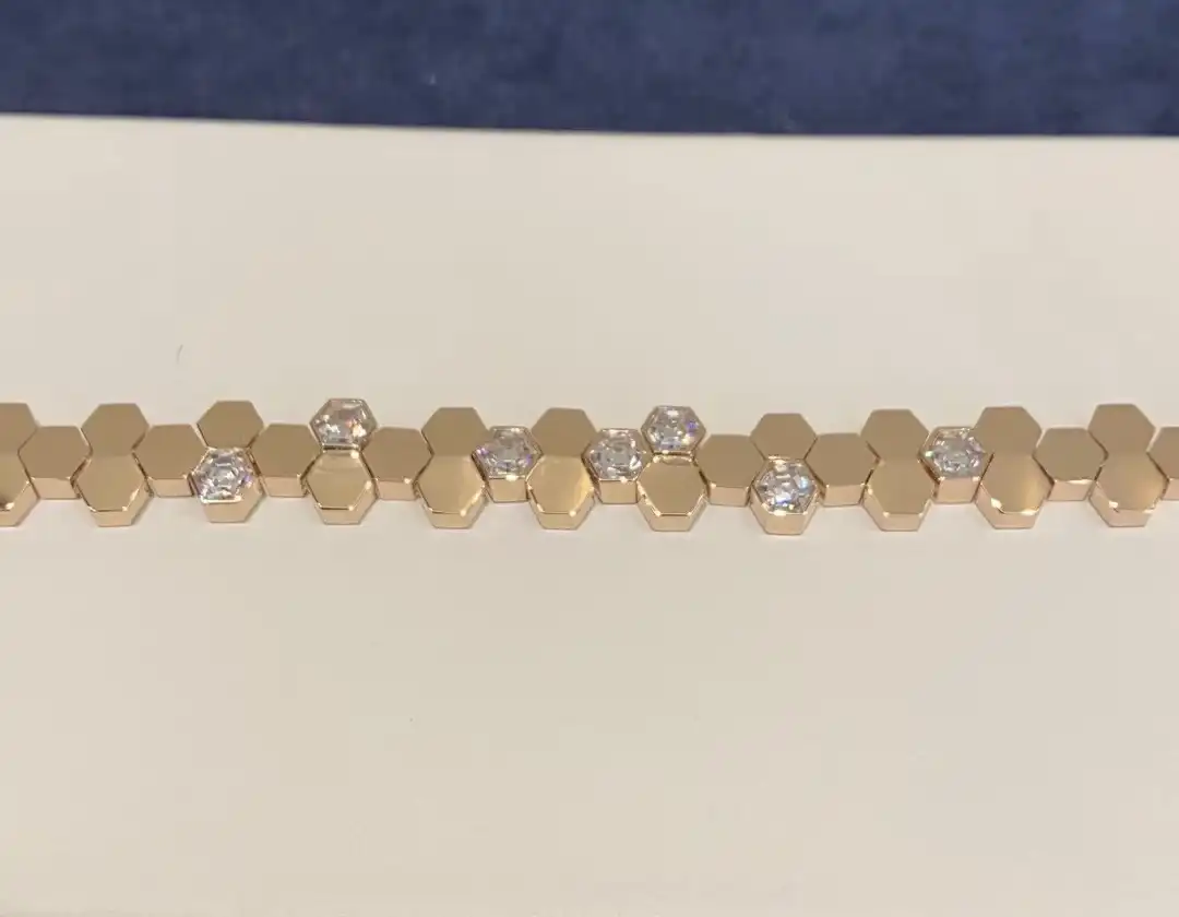 四叶草白贝母手串定制图片展示