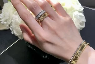 四叶草爱心项链：时尚百搭款，寓意美好爱情，轻松打造个性潮流搭配！