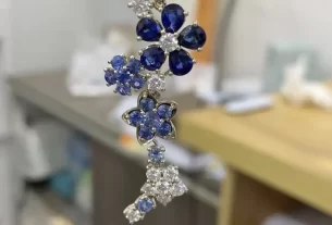 四叶草爱心项链：独特设计饰品，寻找你的幸运与爱意