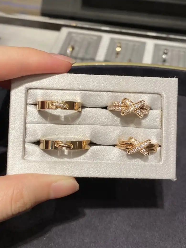 四叶草白贝母手串定制图片展示