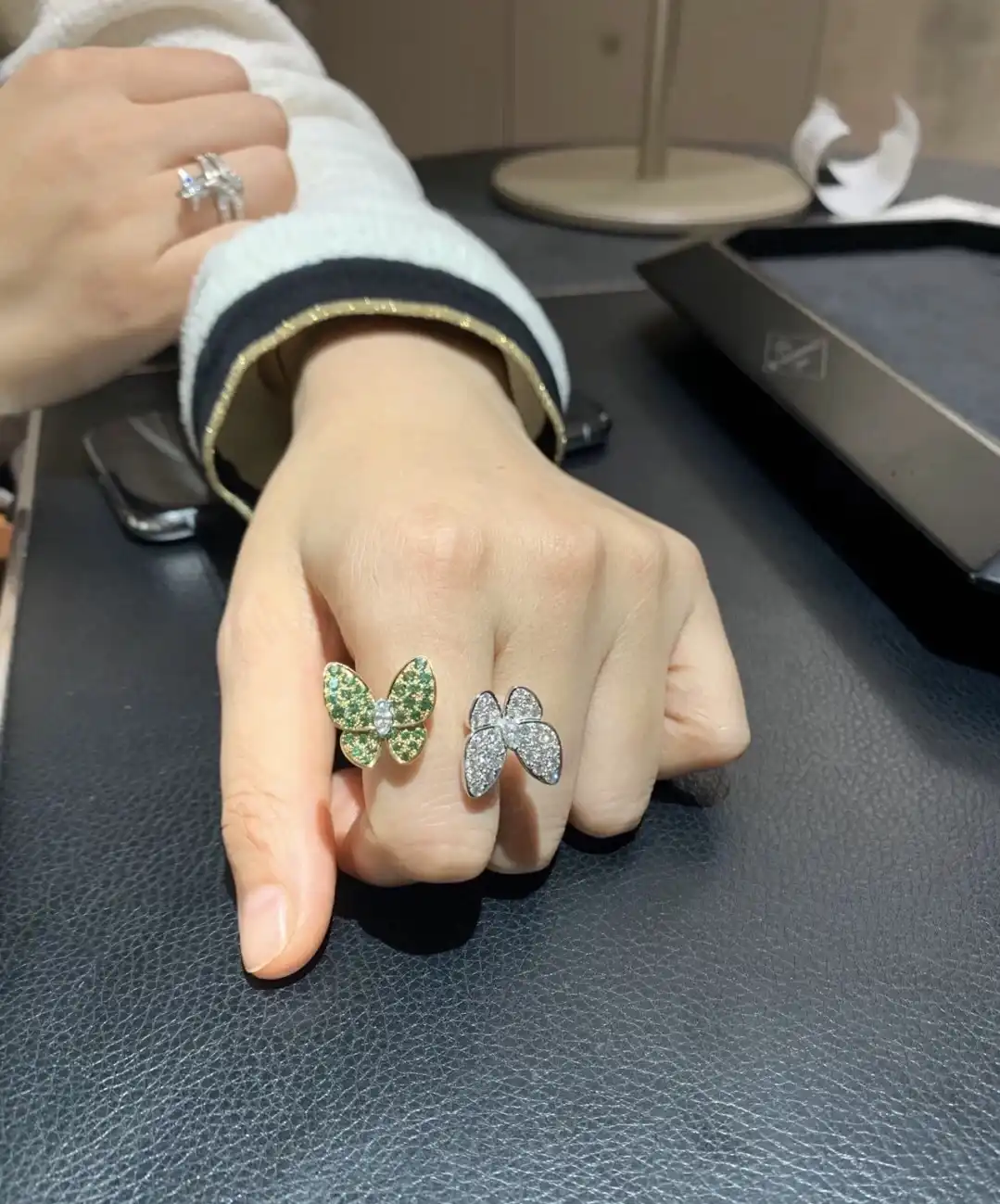 四叶草白贝母手串定制图片展示
